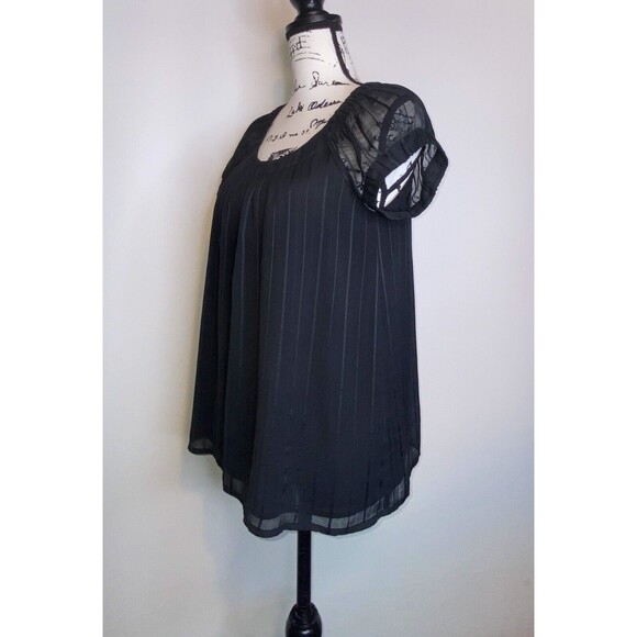 Banana Republic Small Pleated Scoop Neck Short Sleeve Striped Navy Blouse/Top - Picture 2 of 5